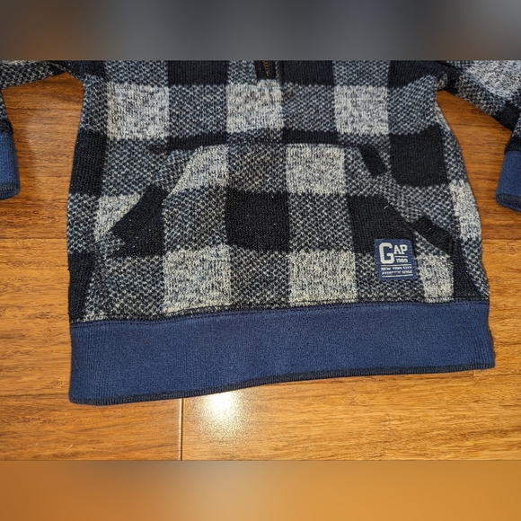 Gap plaid pull over sweater. 18 months - Picture 2 of 4